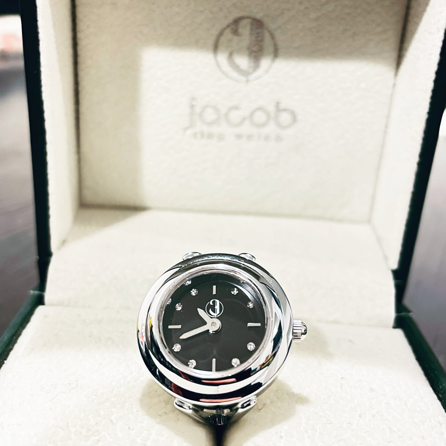 Ring Watch (Classic Style)