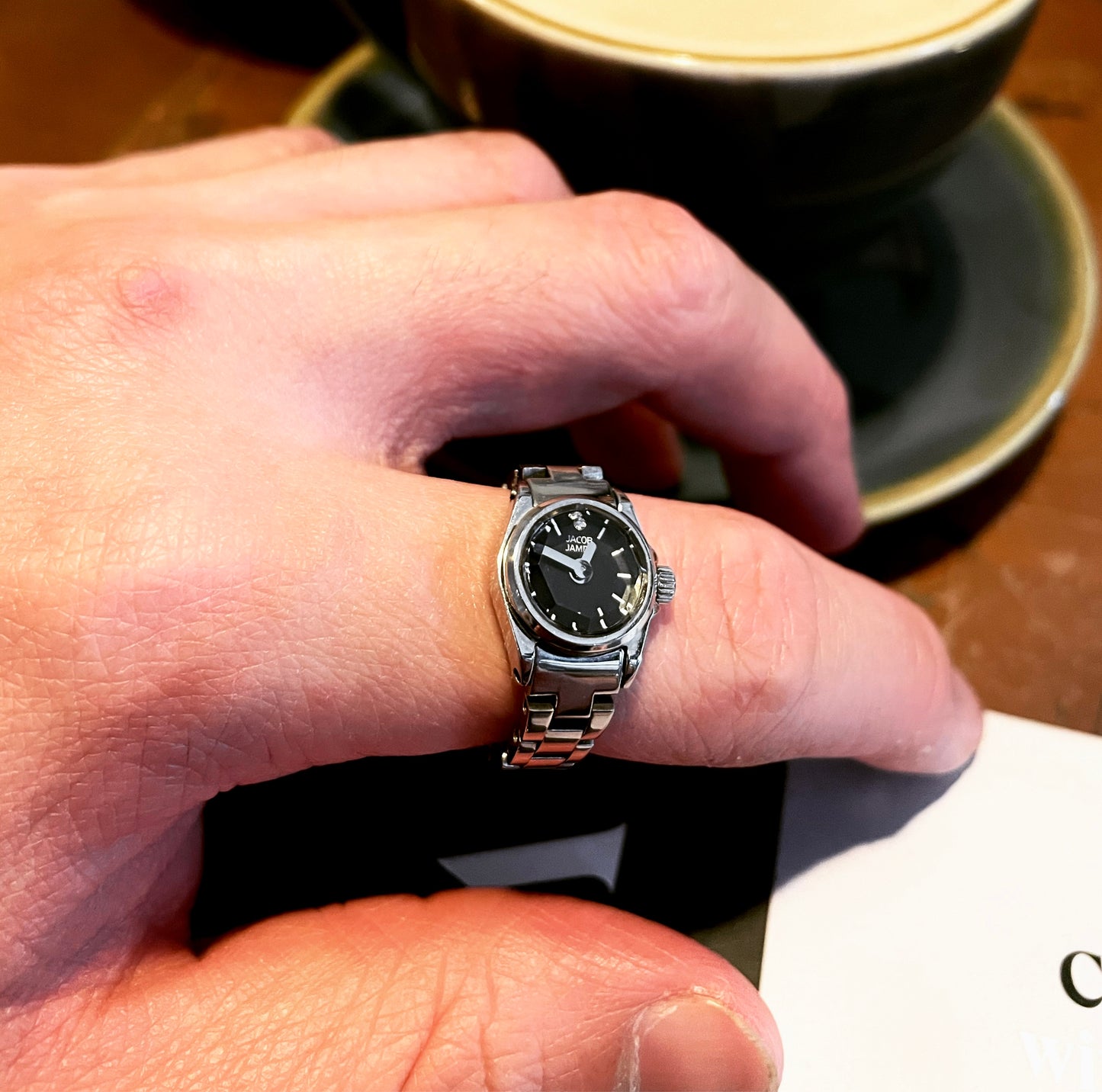 Ring Watch (HOT ITEMS)