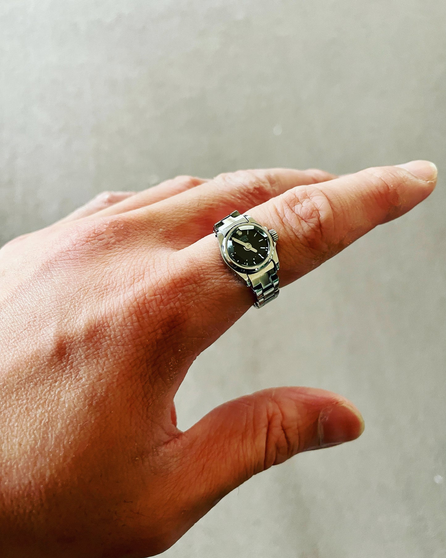Ring Watch (HOT ITEMS)
